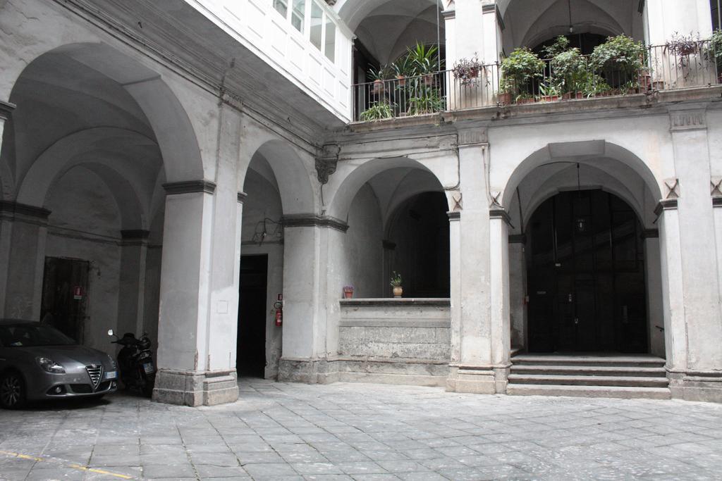 Charming Apartment Napoli Dış mekan fotoğraf