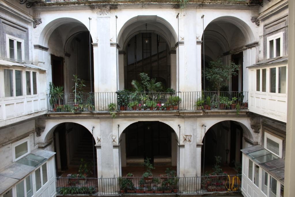Charming Apartment Napoli Dış mekan fotoğraf
